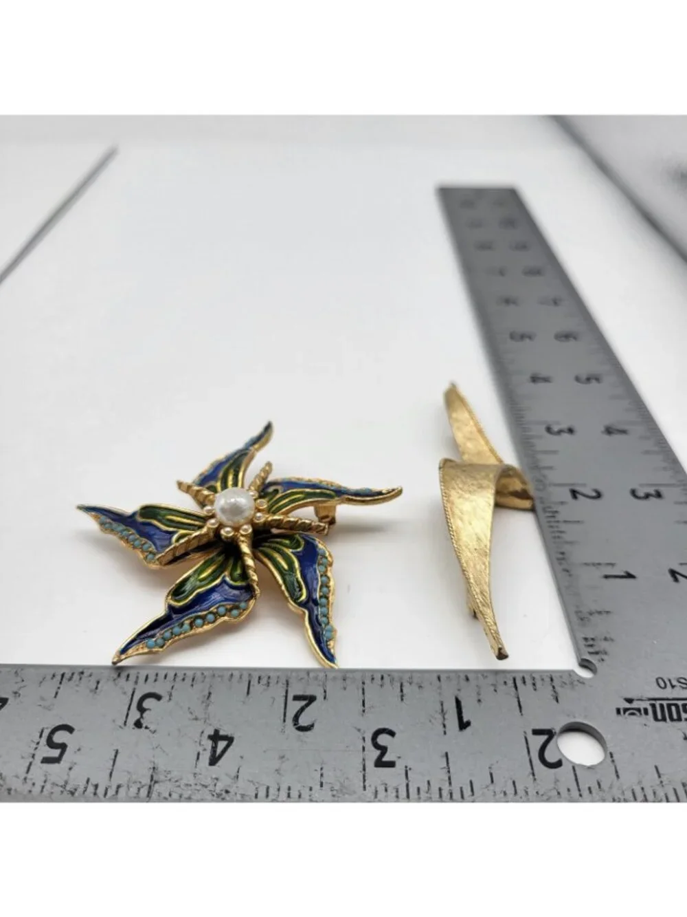 Vintage Art Author Pepper Brooch pin lot 2 Pinwheel & abstract bird blemished
